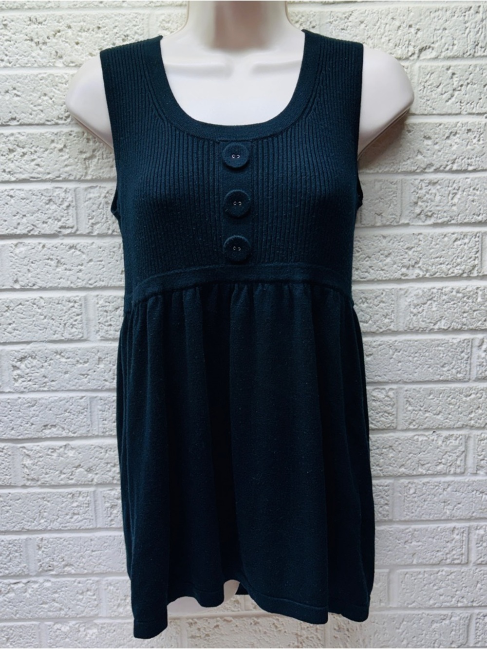AUGUST SILK L Black Knit Ribbed Sleeveless Sweater Tunic Top Button Accent • VG‼